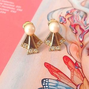 Vintage faux pearl art deco clip on earrings